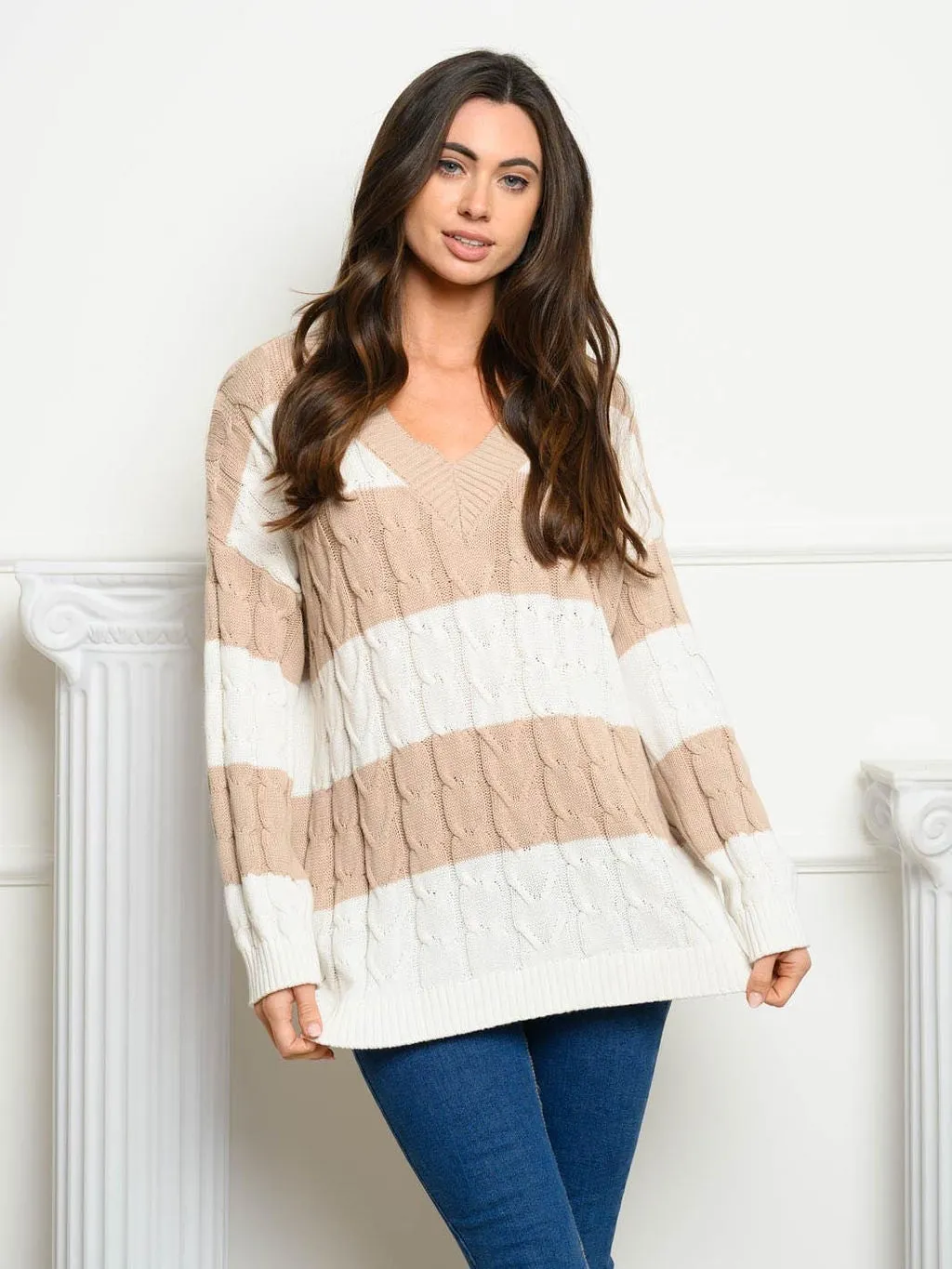 WOMEN'S LONG SLEEVE V-NECK CABLE KNIT COLORBLOCK SWEATER