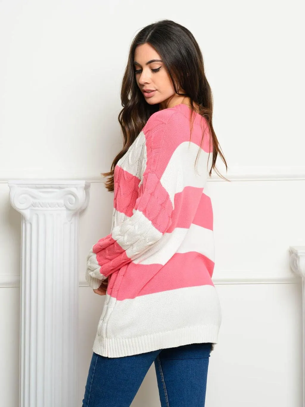 WOMEN'S LONG SLEEVE V-NECK CABLE KNIT COLORBLOCK SWEATER