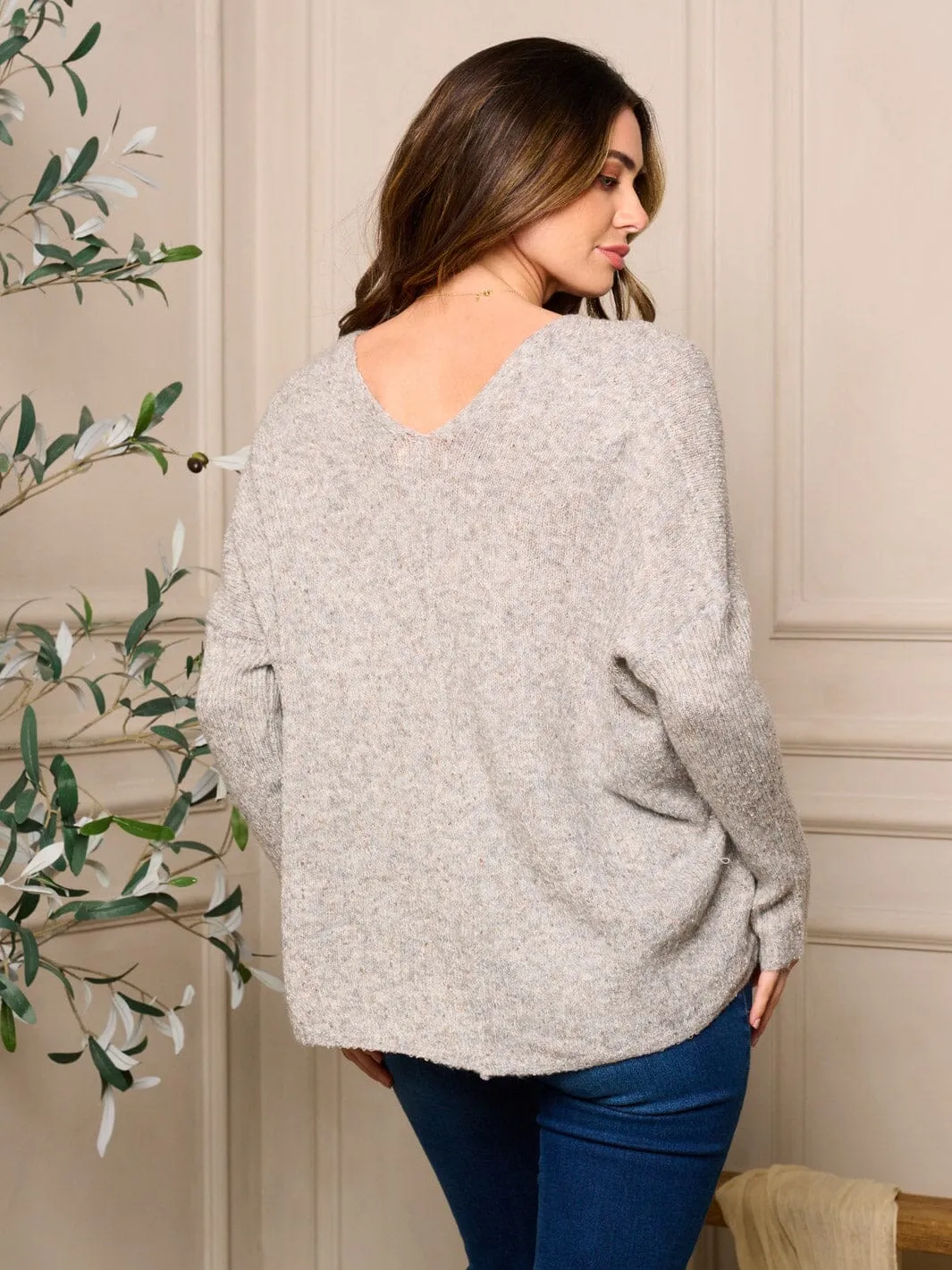 WOMEN'S LONG SLEEVE V-NECK FRONT POCKETS SWEATER