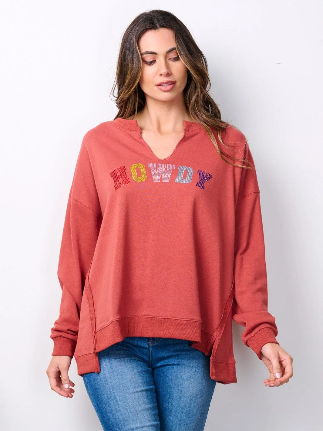 WOMEN'S LONG SLEEVE V-NECK GRAPHIC SWEATER