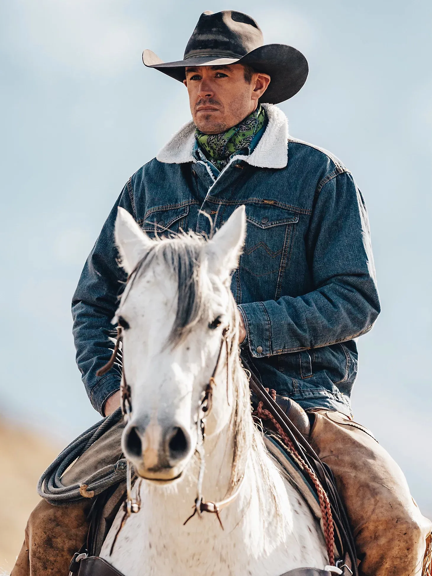 WRANGLER® WESTERN STYLED SHERPA LINED DENIM JACKET - RUSTIC